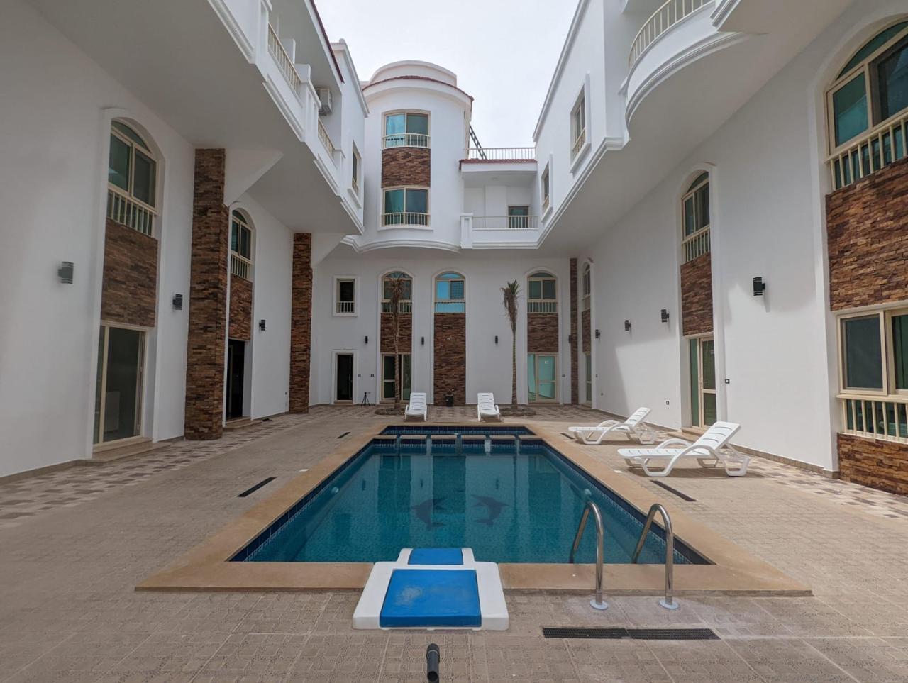 f4905e79-98eb-4271-ad84-8fdd21d4f6c1